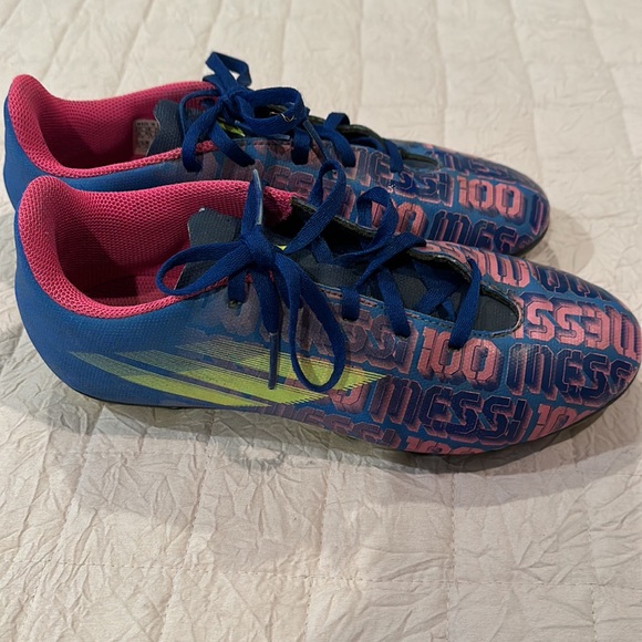 MESSI soccer cleats by Adidas - Picture 2 of 3